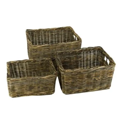 Picknick Rieten Mand Met Voedsel Op Lijst Op Het Gebied Stock