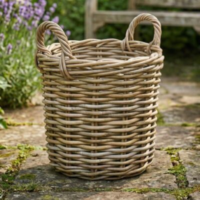 Ronde rieten plantenmand met hengsels