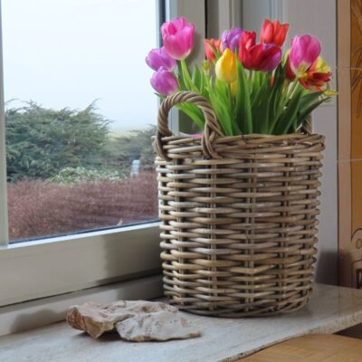 Ronde rieten plantenmand